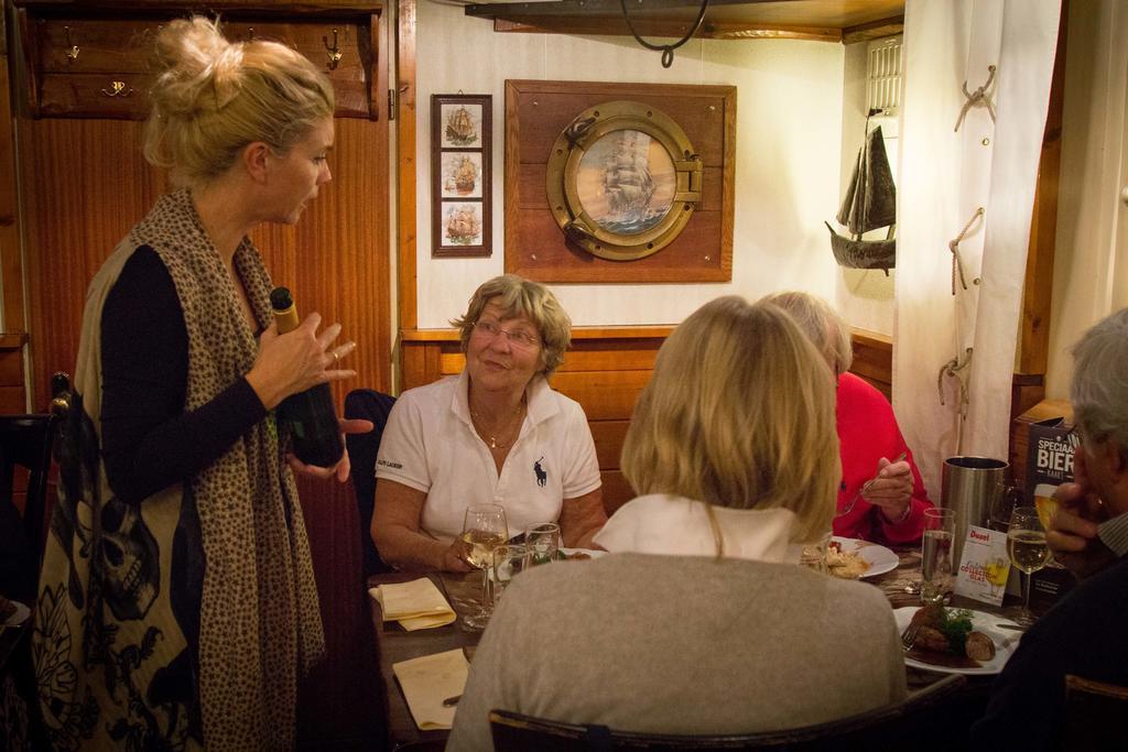 Hotel Restaurant De Boekanier フラウヴェンポルデル エクステリア 写真